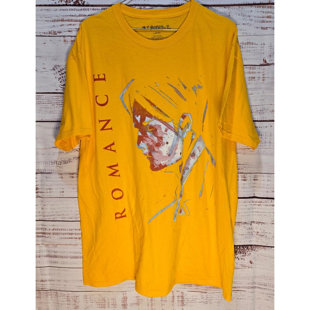 My Chemical Romance Men's‎ Large NWOT Graphic TShirt Yellow Gold Alternative Emo